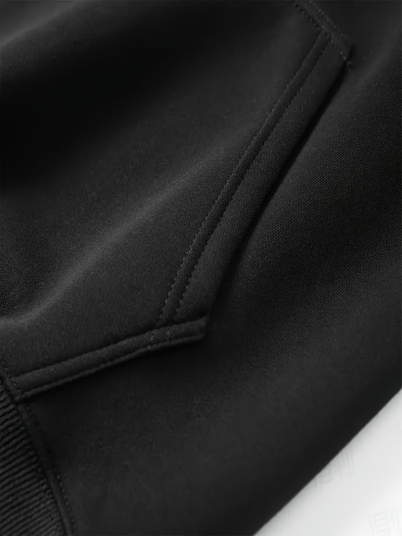 Hoodie Hitam Pria dengan Tema  - Street Fashion Theme ulasan dan harga