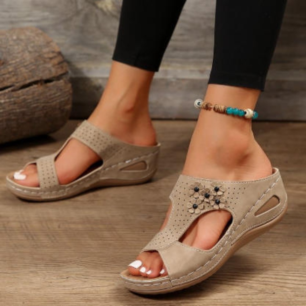 Sandal Wedges Wanita Musim Pan - Street Fashion Rome 2026 ulasan dan harga