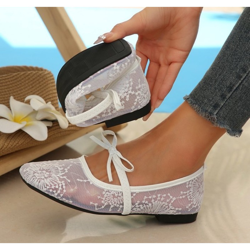 Sepatu Mary Jane Wanita Renda  - Street Fashion Rome ulasan dan harga