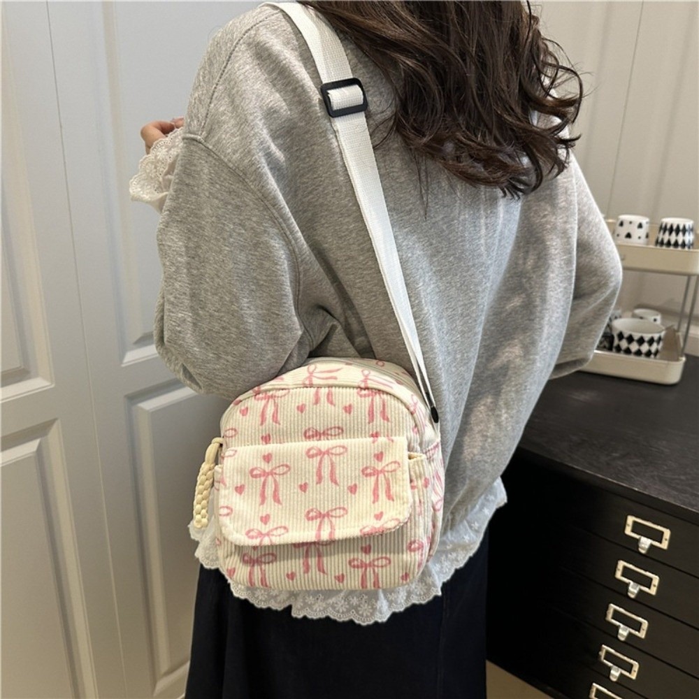 Tas Selempang Kecil Wanita Bah - Street Fashion Girl ulasan dan harga